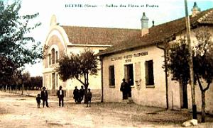 Detrie - Salle des Fetes et poste